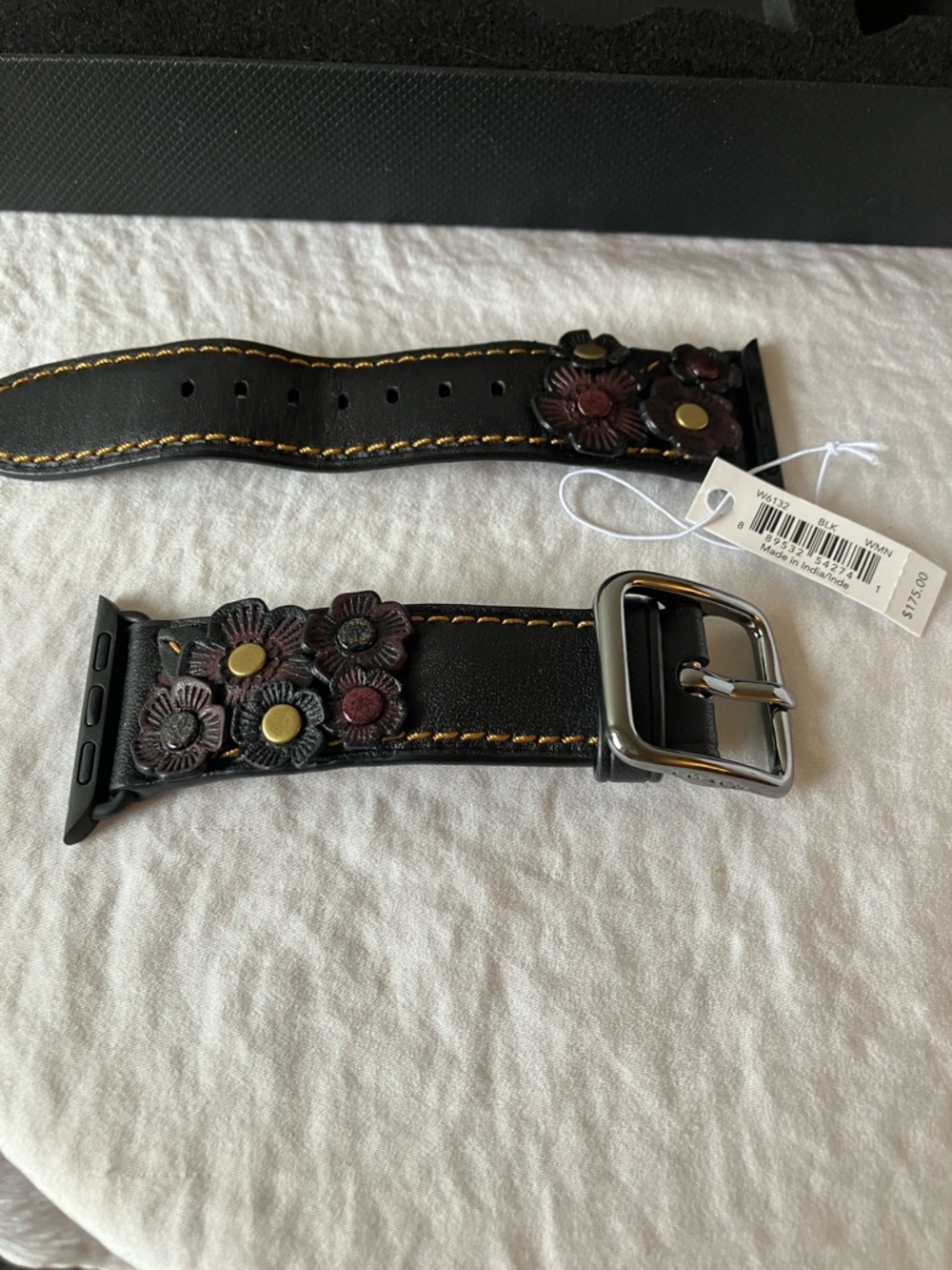 Coach: 2016 Black Leather Tea Rose Appliqué Apple Watch Band- 38mm-40mm- IOB - Picture 3 of 12